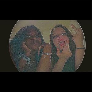 Meet your Posher, Arlexcia